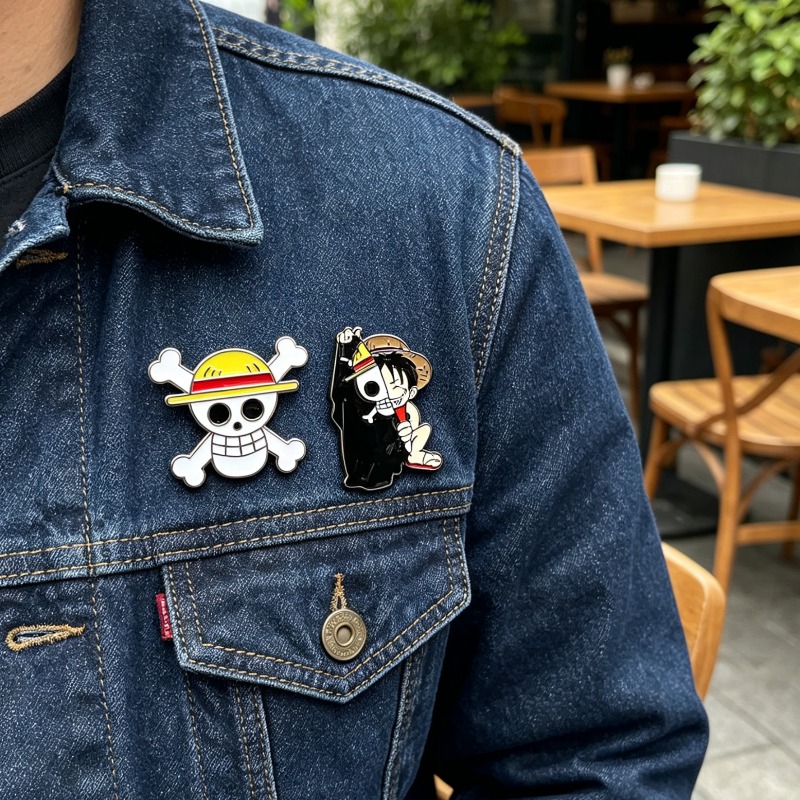 Japanese Lifestyle - 2pcs brooch Japanese anime characters metal